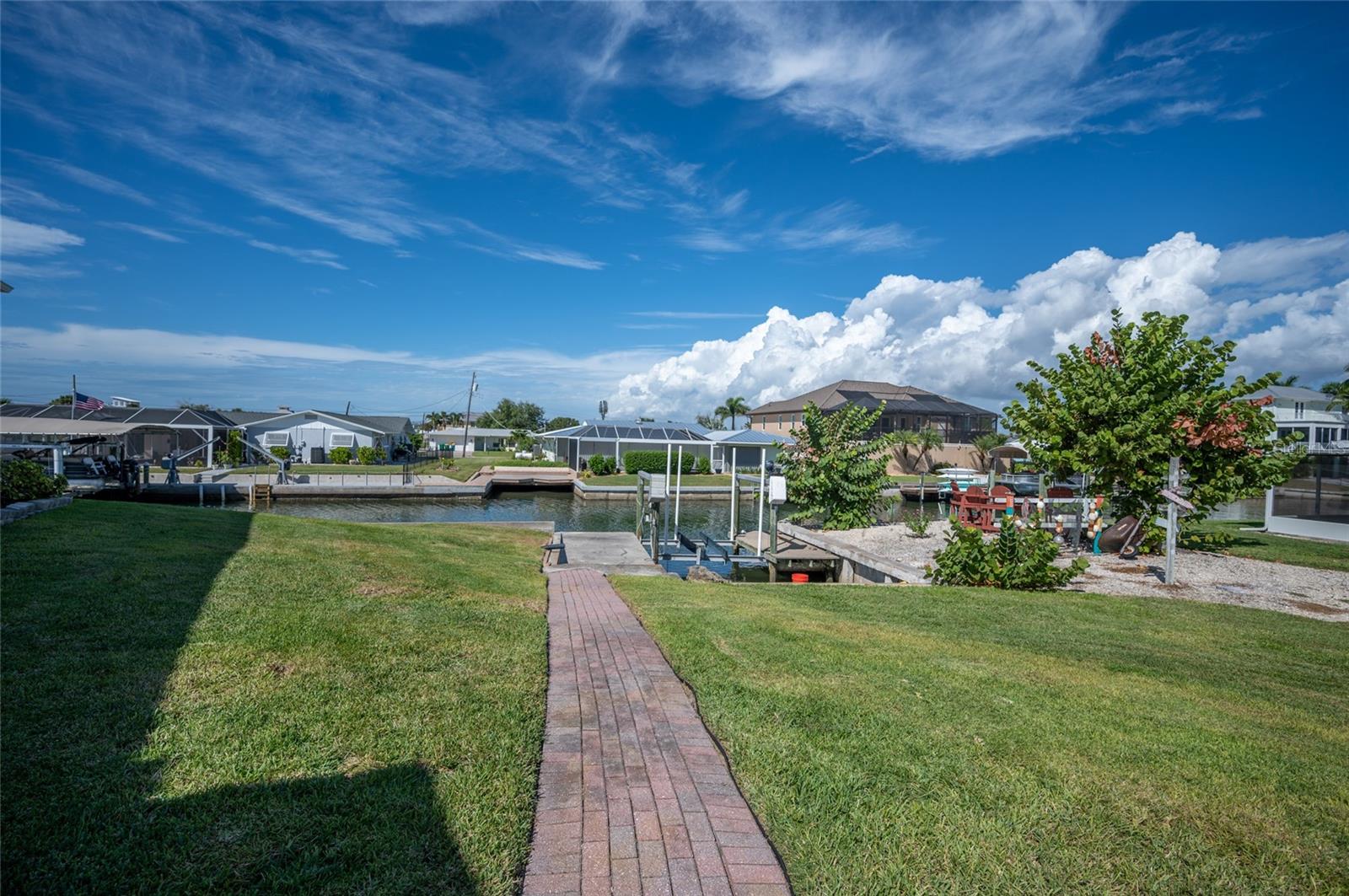 Image 33 of 52 For 1950 Arkansas Avenue