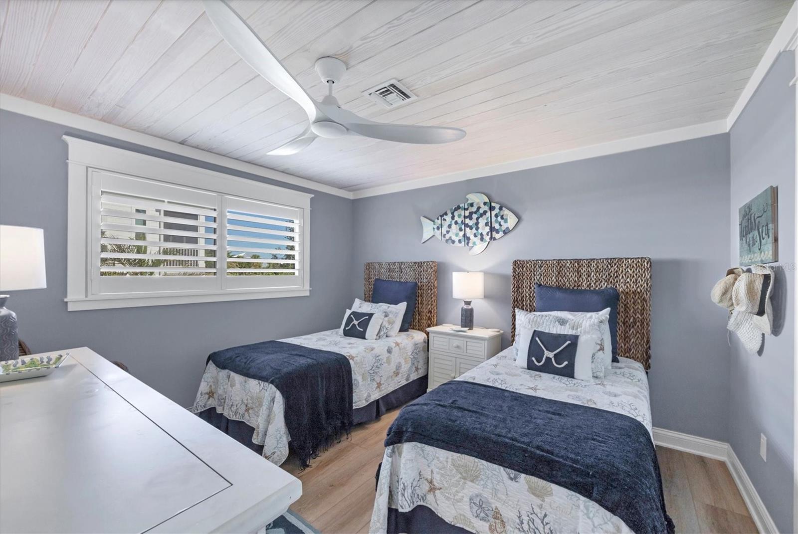 Image 23 of 54 For 391 Kettle Harbor Drive