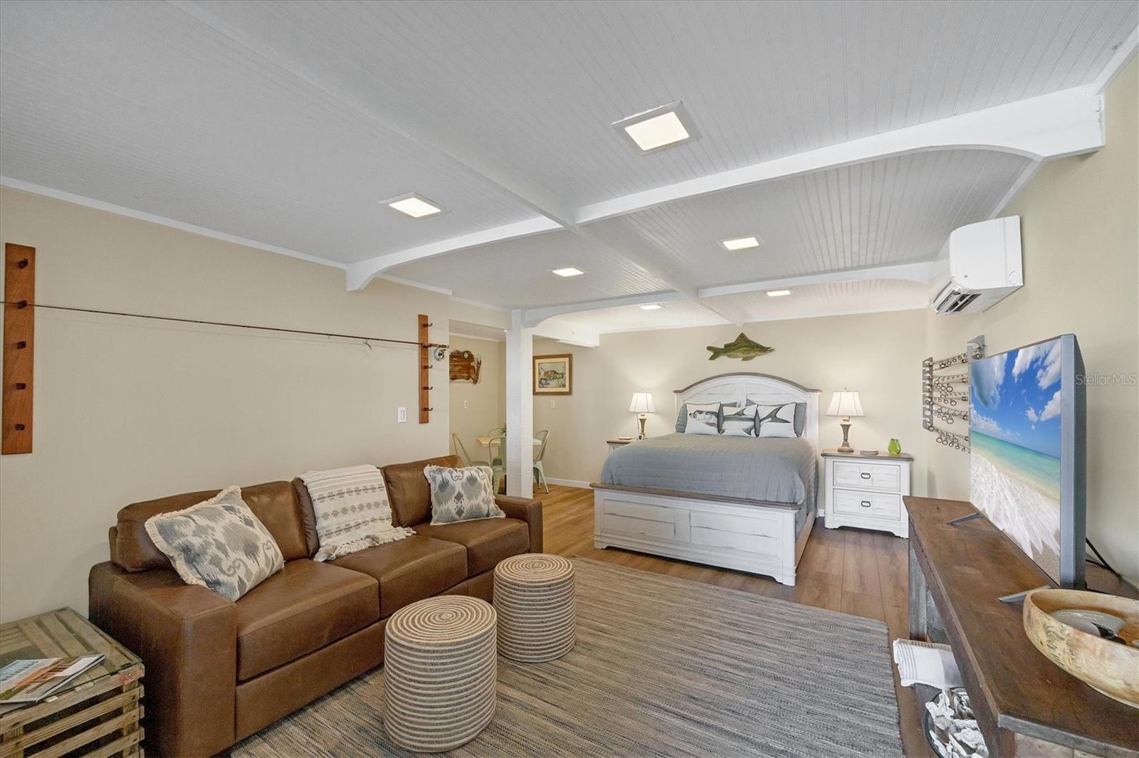 Image 25 of 54 For 391 Kettle Harbor Drive