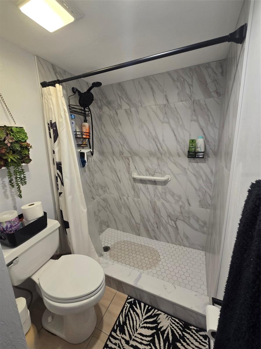 Image 29 of 44 For 6800 Placida Road 167