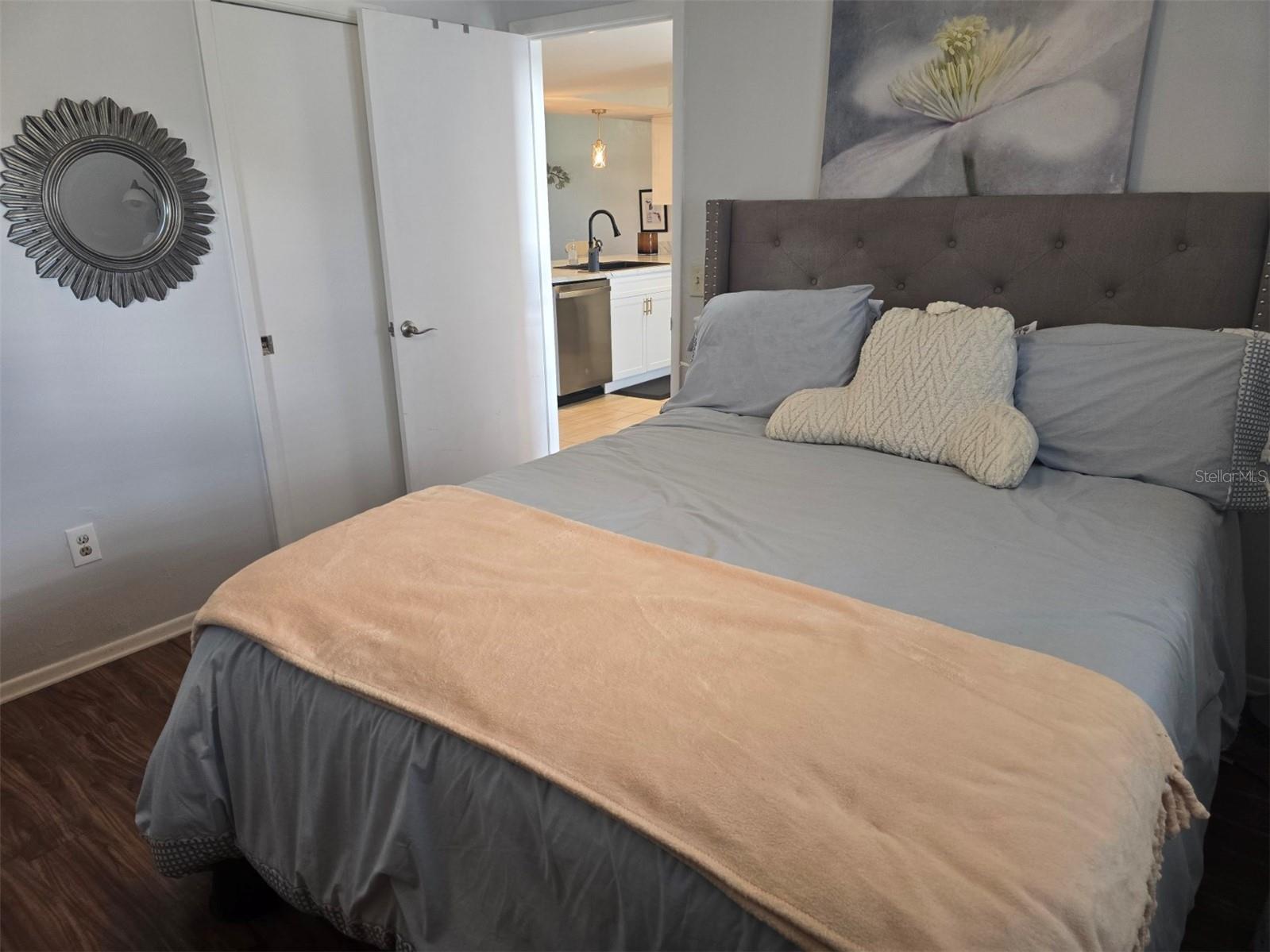 Image 7 of 44 For 6800 Placida Road 167