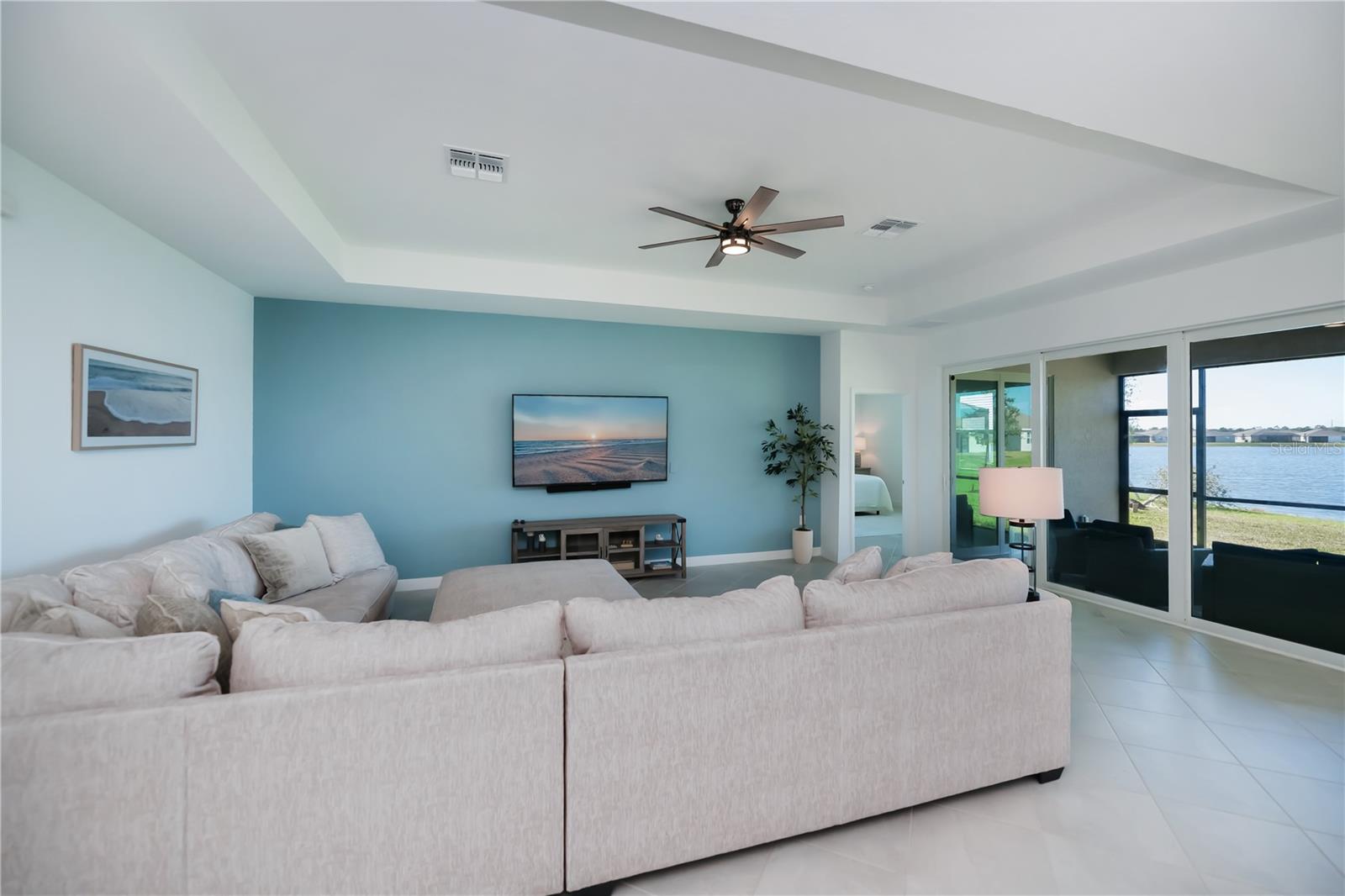 Image 18 of 61 For 8553 Saint Kitts Circle