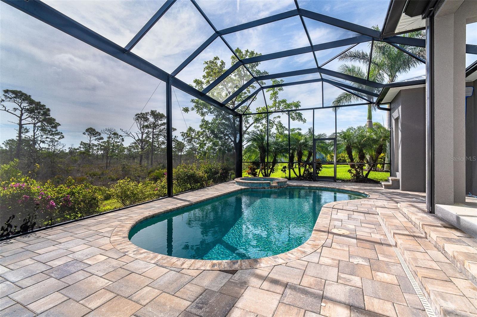 Image 27 of 61 For 10487 Coquina Court