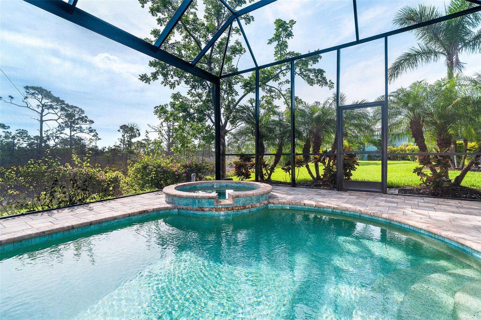 Image 28 of 61 For 10487 Coquina Court