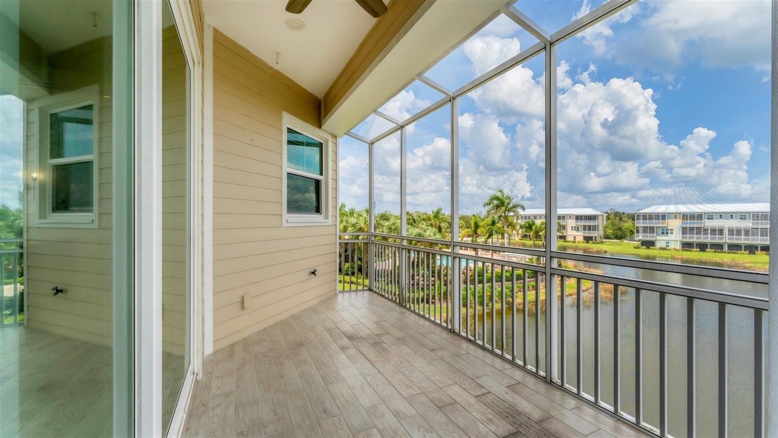 Image 40 of 75 For 10395 Longshore Road 33