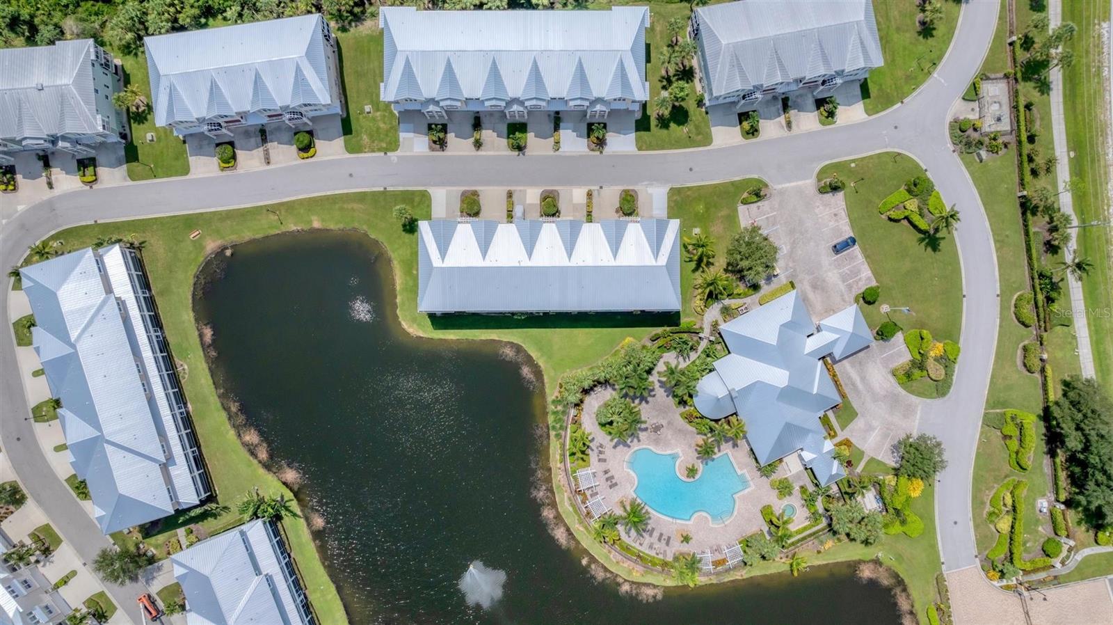 Image 52 of 75 For 10395 Longshore Road 33