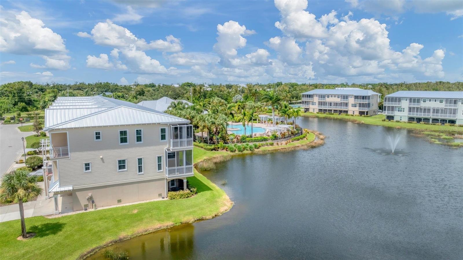 Image 53 of 75 For 10395 Longshore Road 33