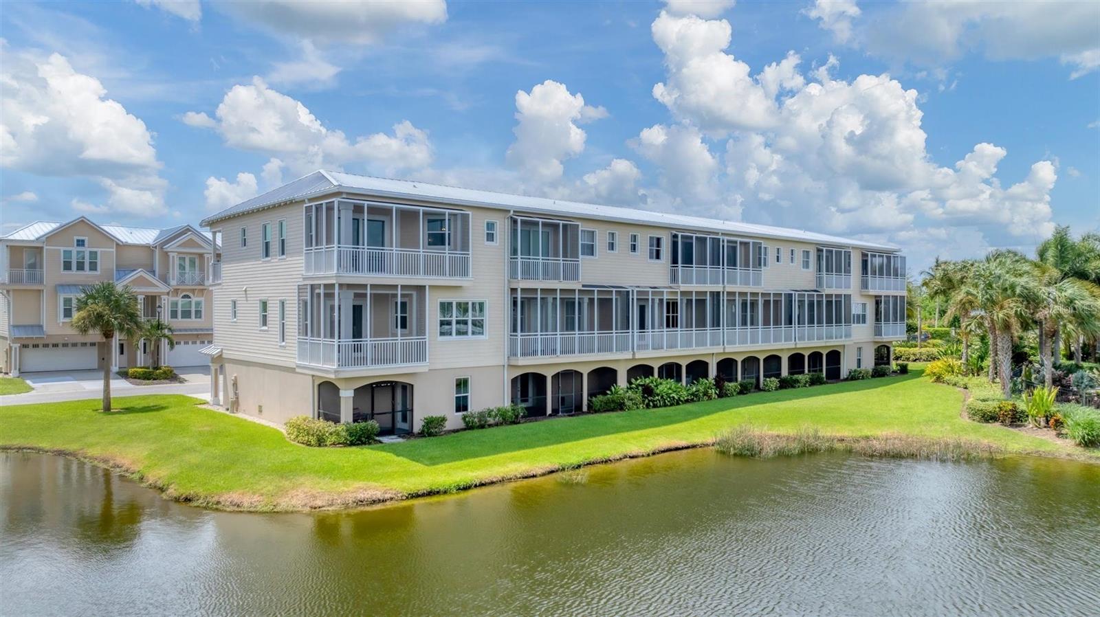 Image 54 of 75 For 10395 Longshore Road 33