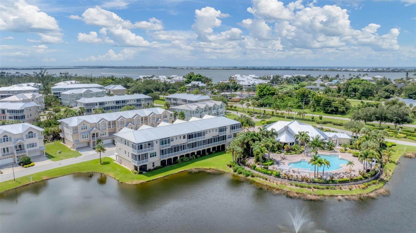 Image 55 of 75 For 10395 Longshore Road 33