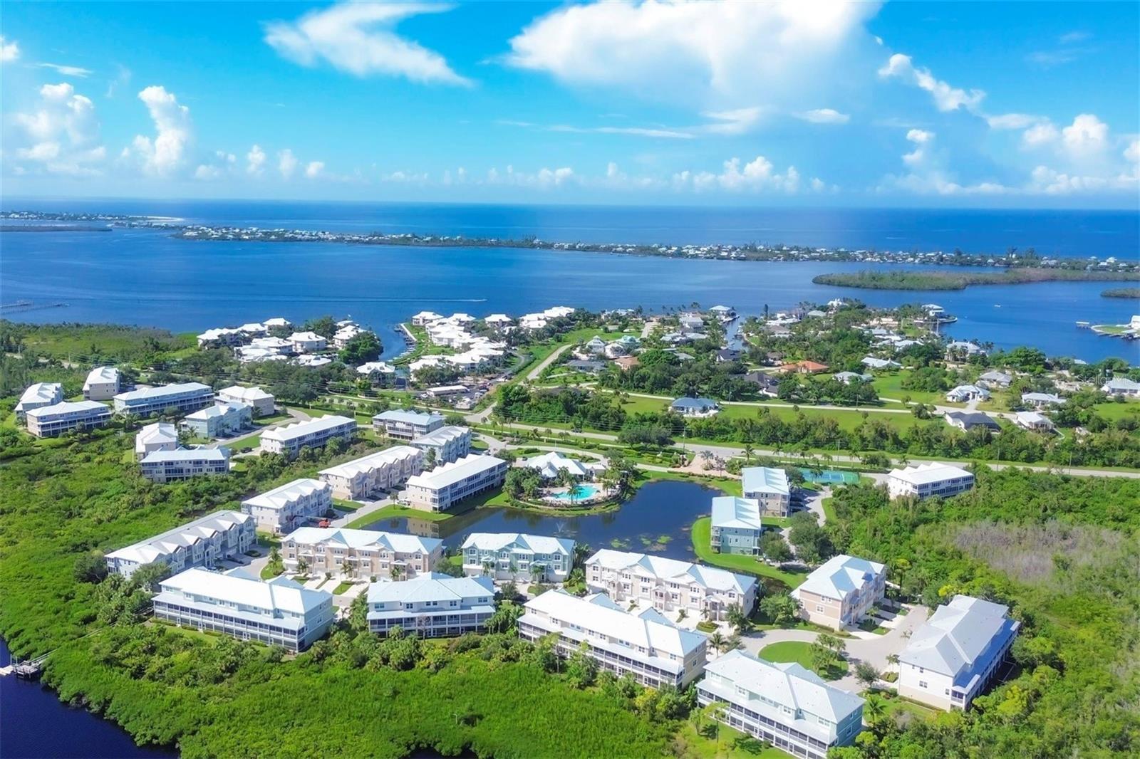 Image 59 of 75 For 10395 Longshore Road 33