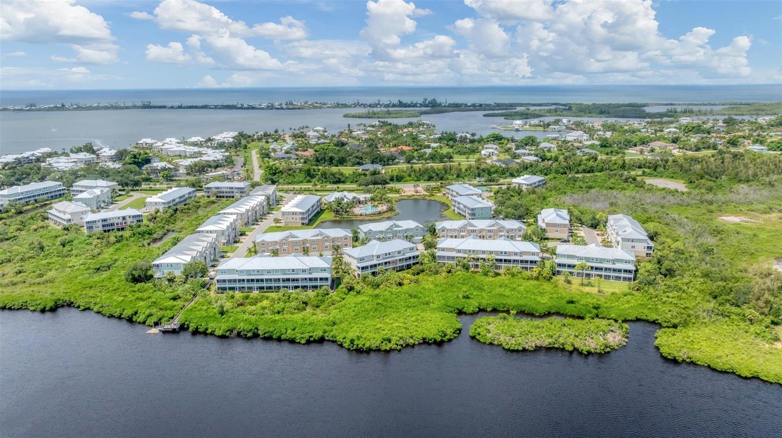 Image 63 of 75 For 10395 Longshore Road 33