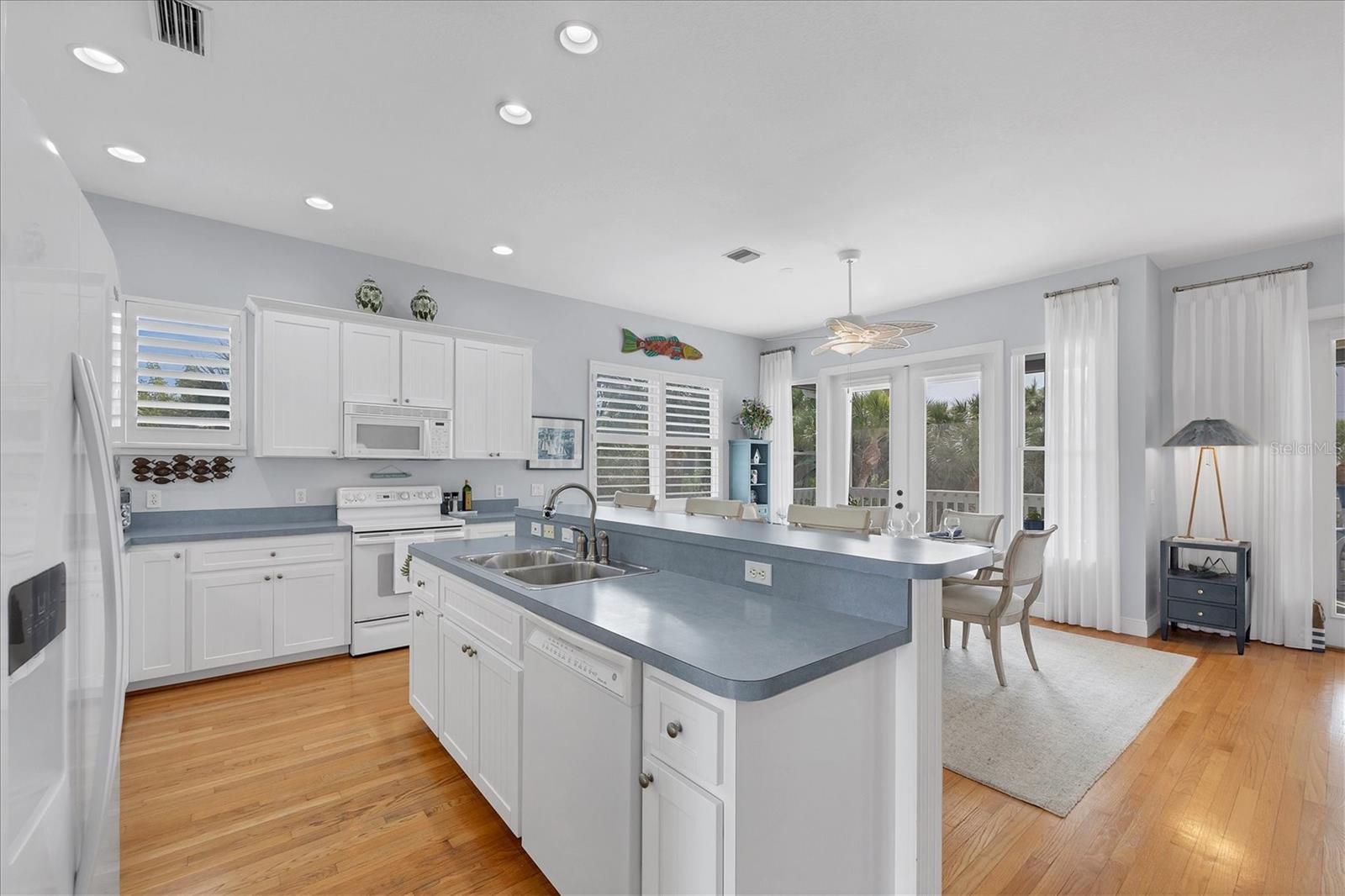 Image 13 of 39 For 430 Gulf Boulevard