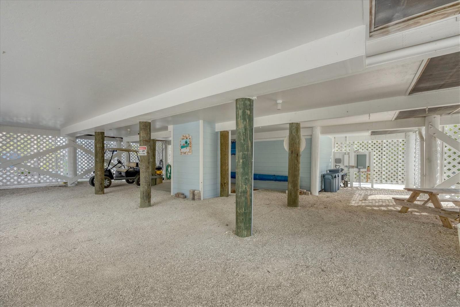 Image 27 of 39 For 430 Gulf Boulevard