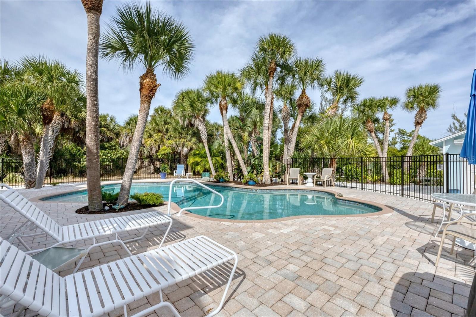 Image 29 of 39 For 430 Gulf Boulevard