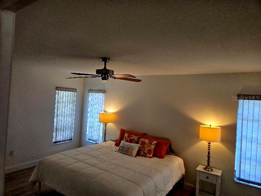 Image 17 of 37 For 2583 Oberon Road