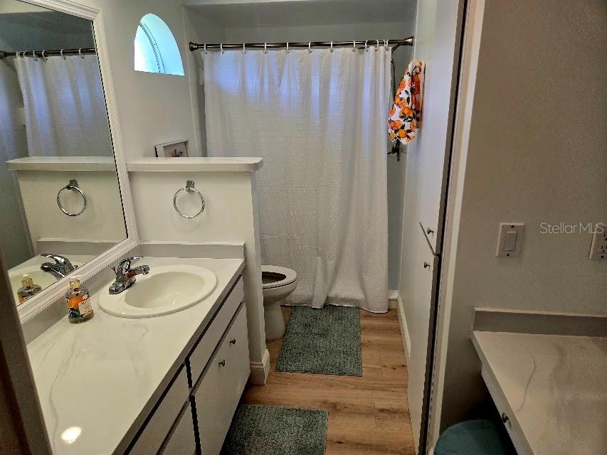 Image 21 of 37 For 2583 Oberon Road