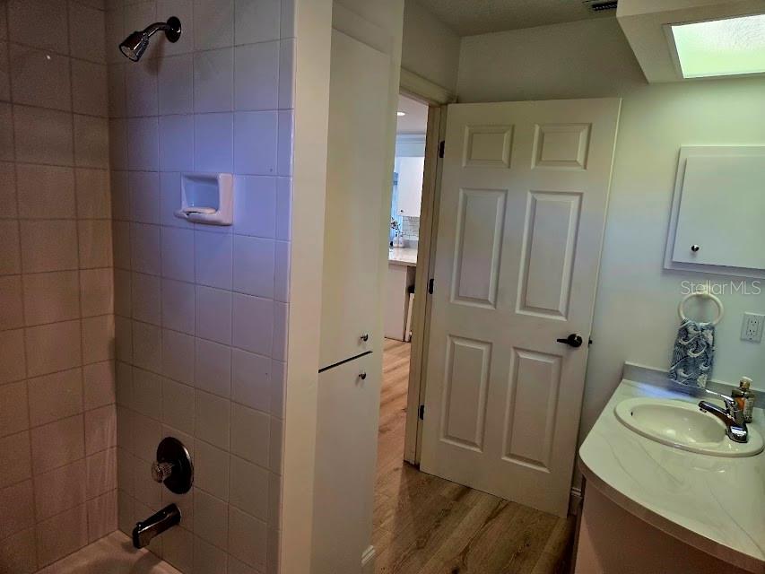 Image 29 of 37 For 2583 Oberon Road