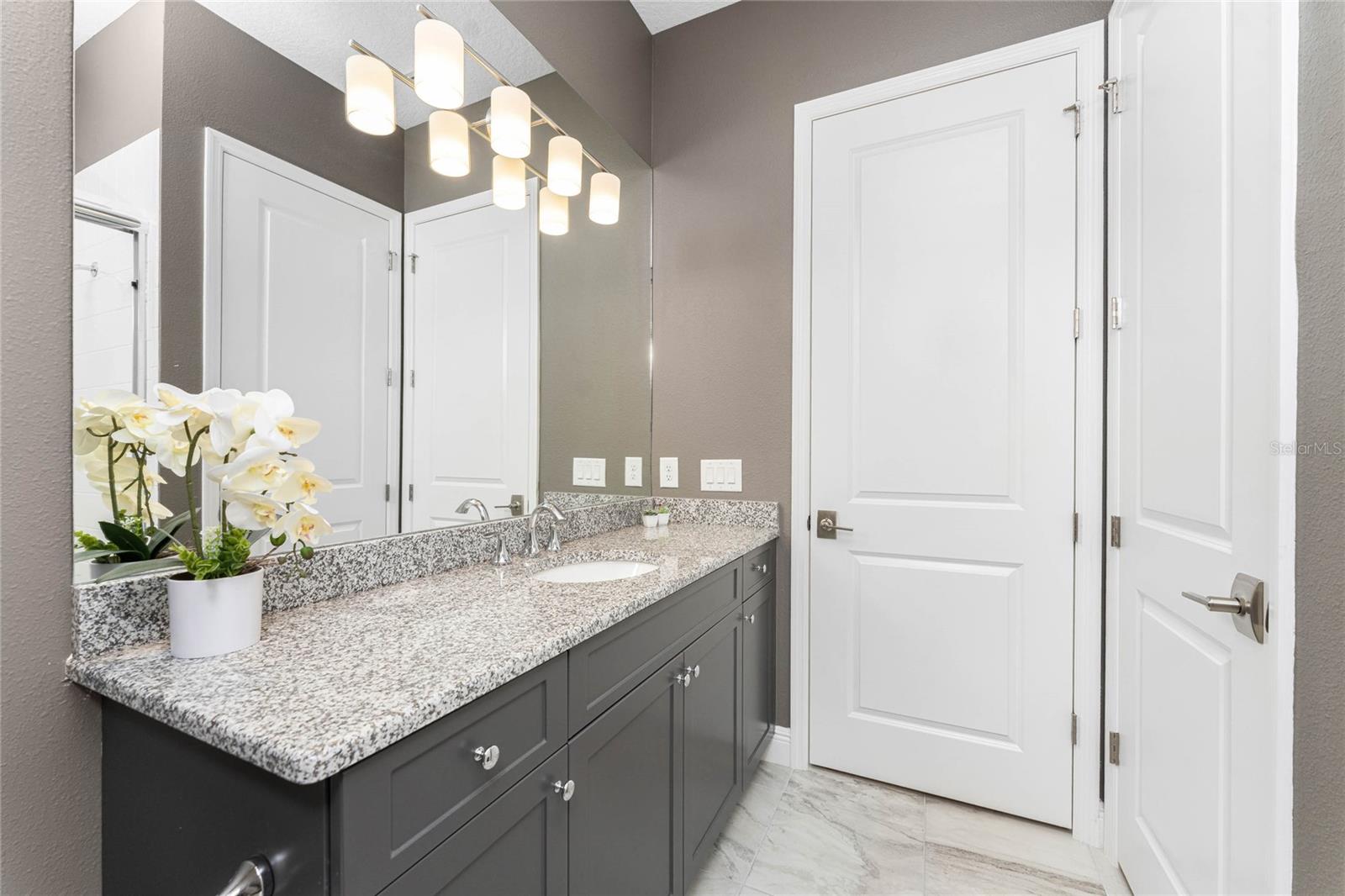 Image 42 of 96 For 10628 Nicklaus Court