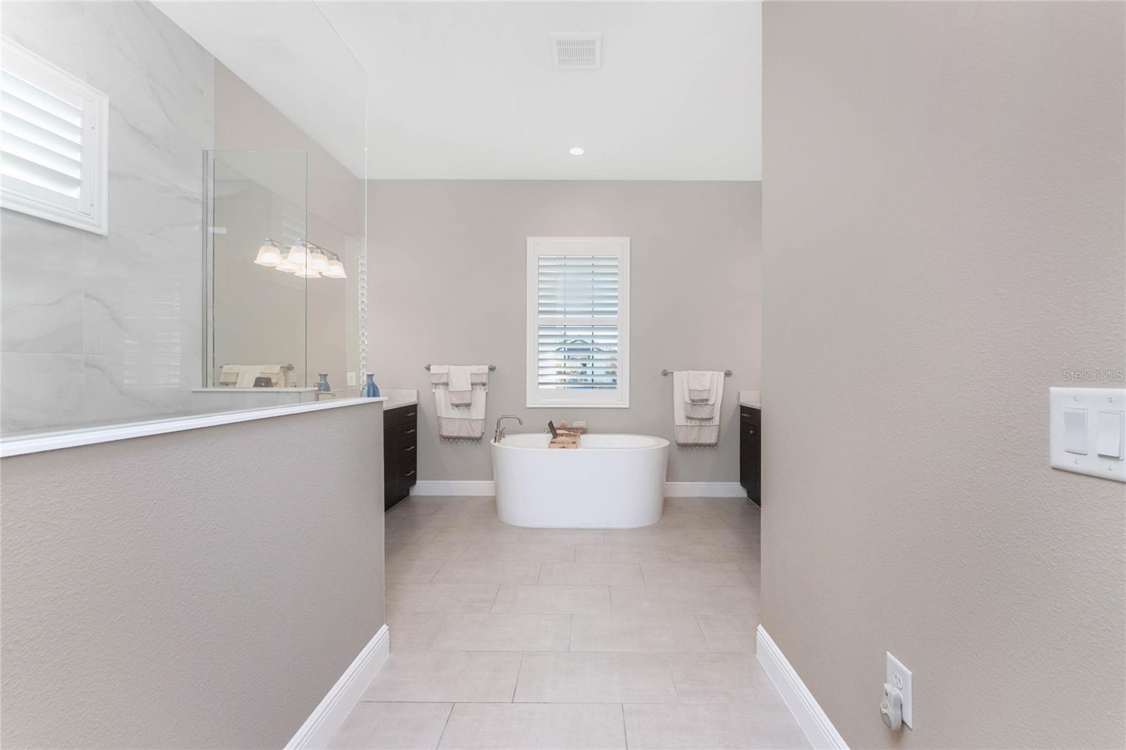 Image 47 of 96 For 10628 Nicklaus Court