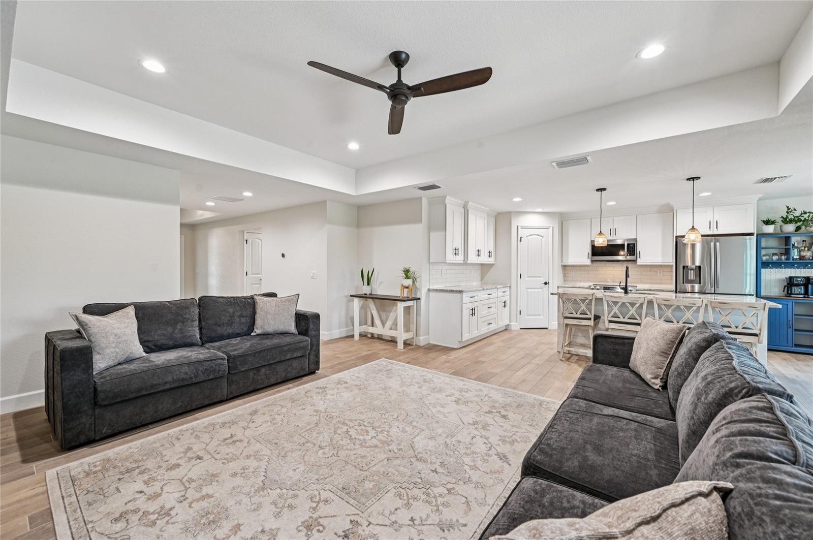 Image 12 of 57 For 525 Sunset Road N