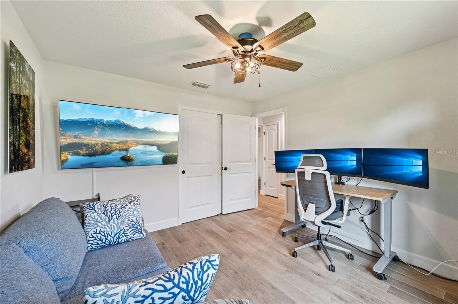 Image 30 of 57 For 525 Sunset Road N