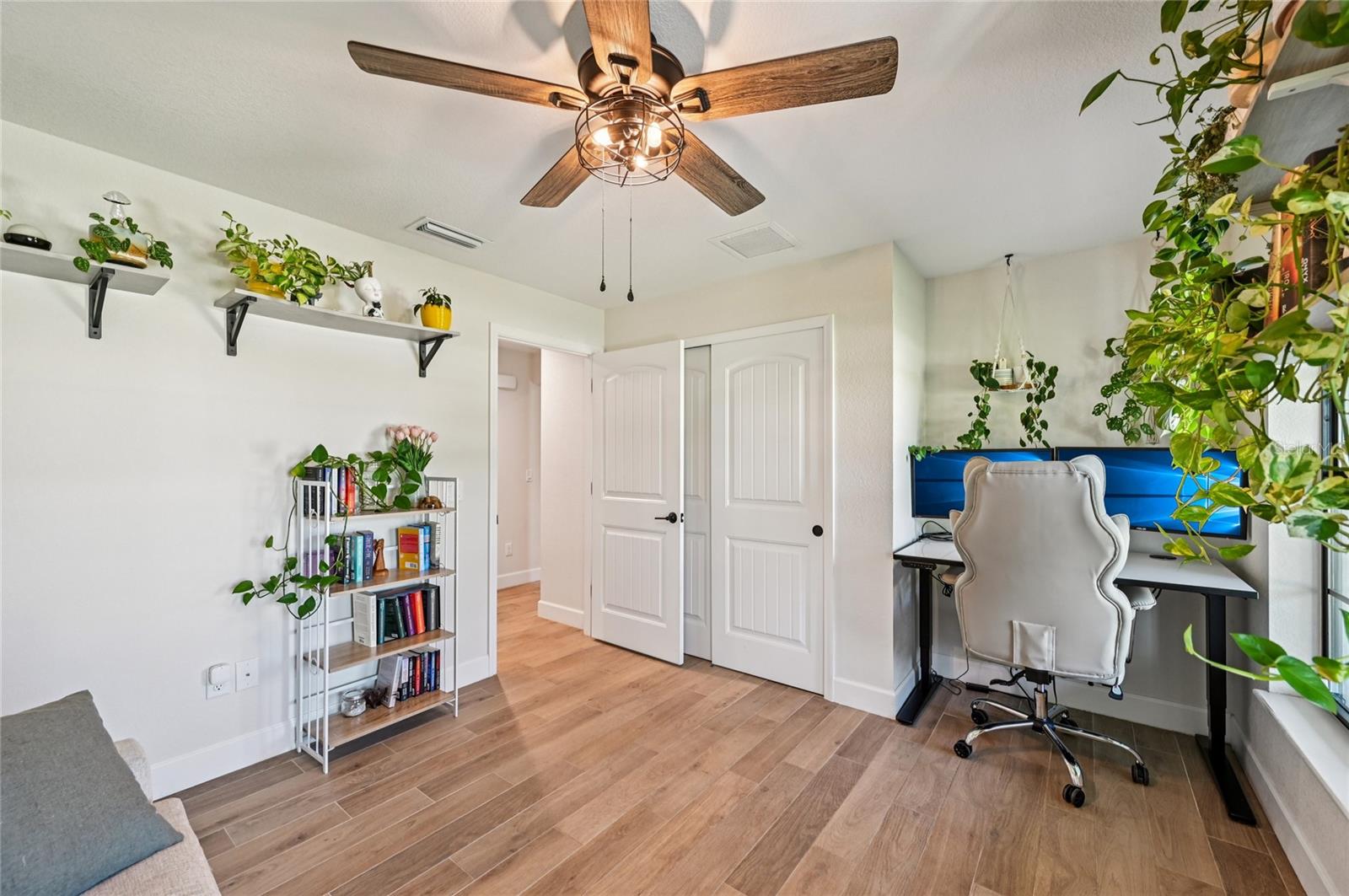 Image 34 of 57 For 525 Sunset Road N