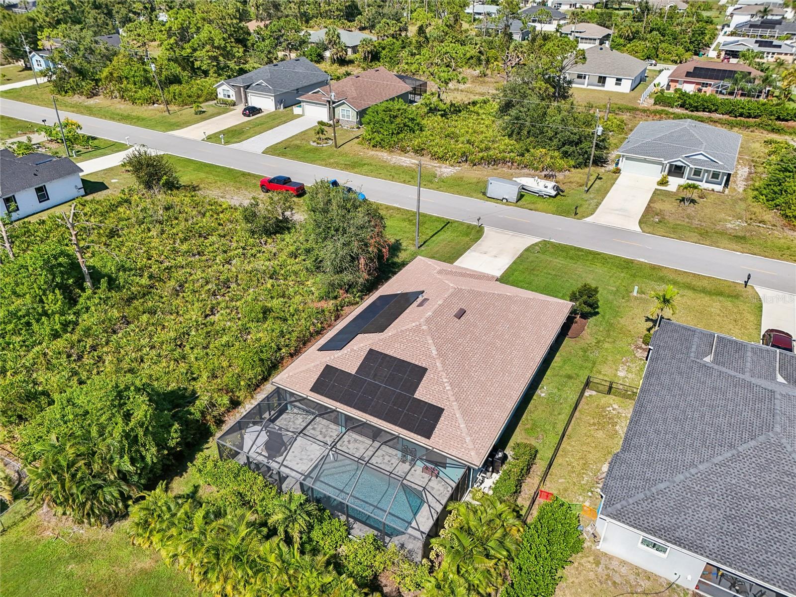 Image 50 of 57 For 525 Sunset Road N