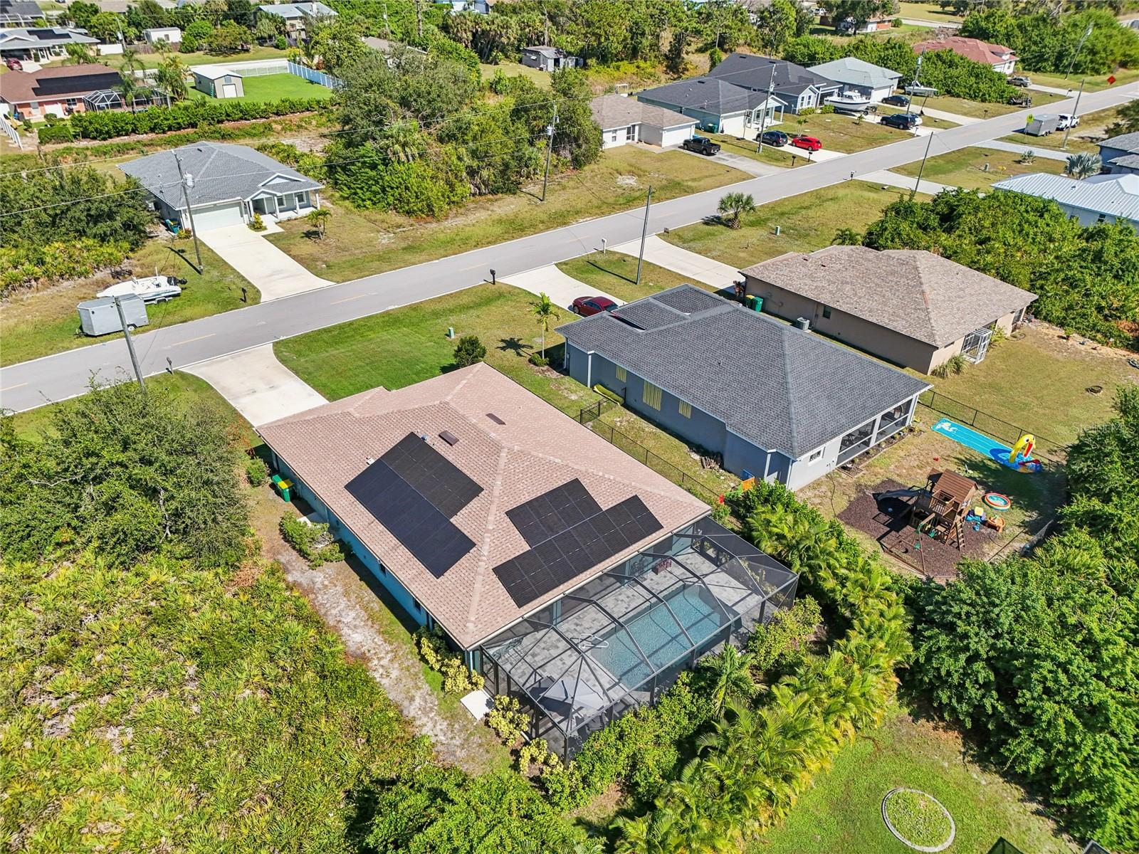 Image 54 of 57 For 525 Sunset Road N