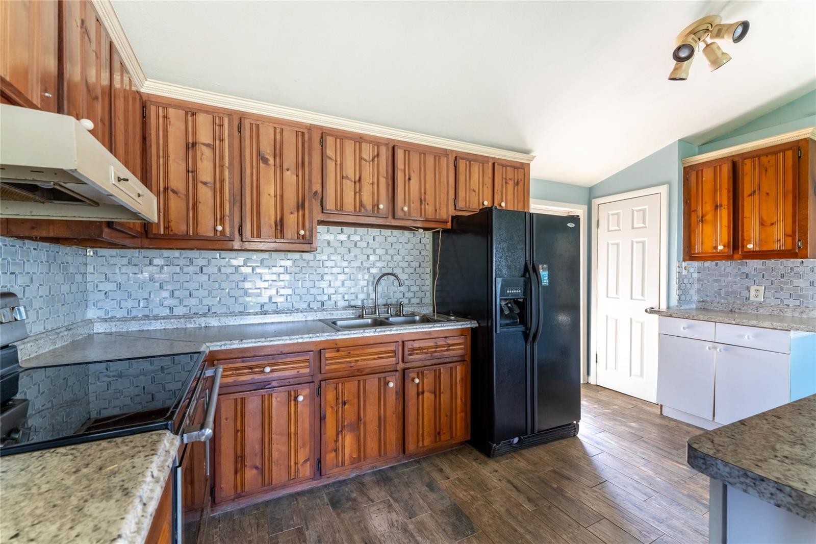 Image 12 of 52 For 8409 Roosevelt Street