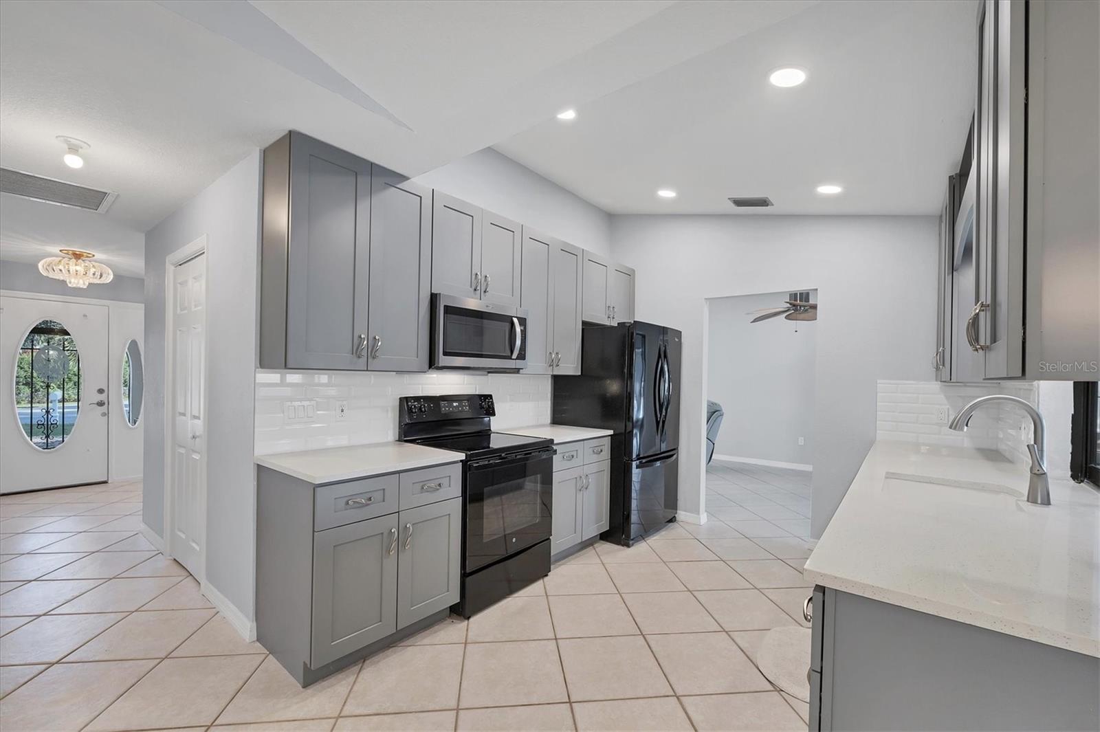 Image 15 of 45 For 12411 Cole Avenue