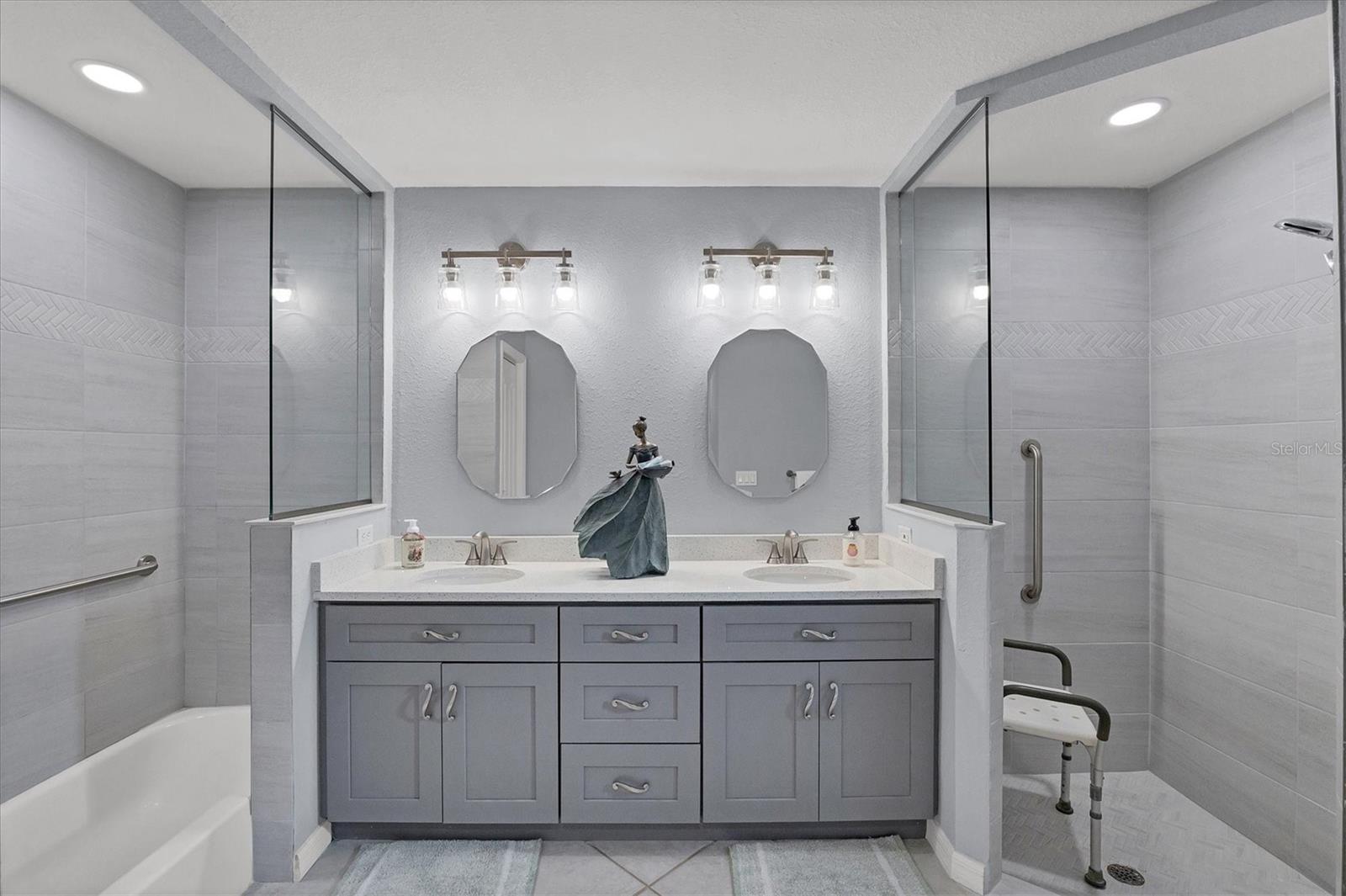 Image 24 of 45 For 12411 Cole Avenue