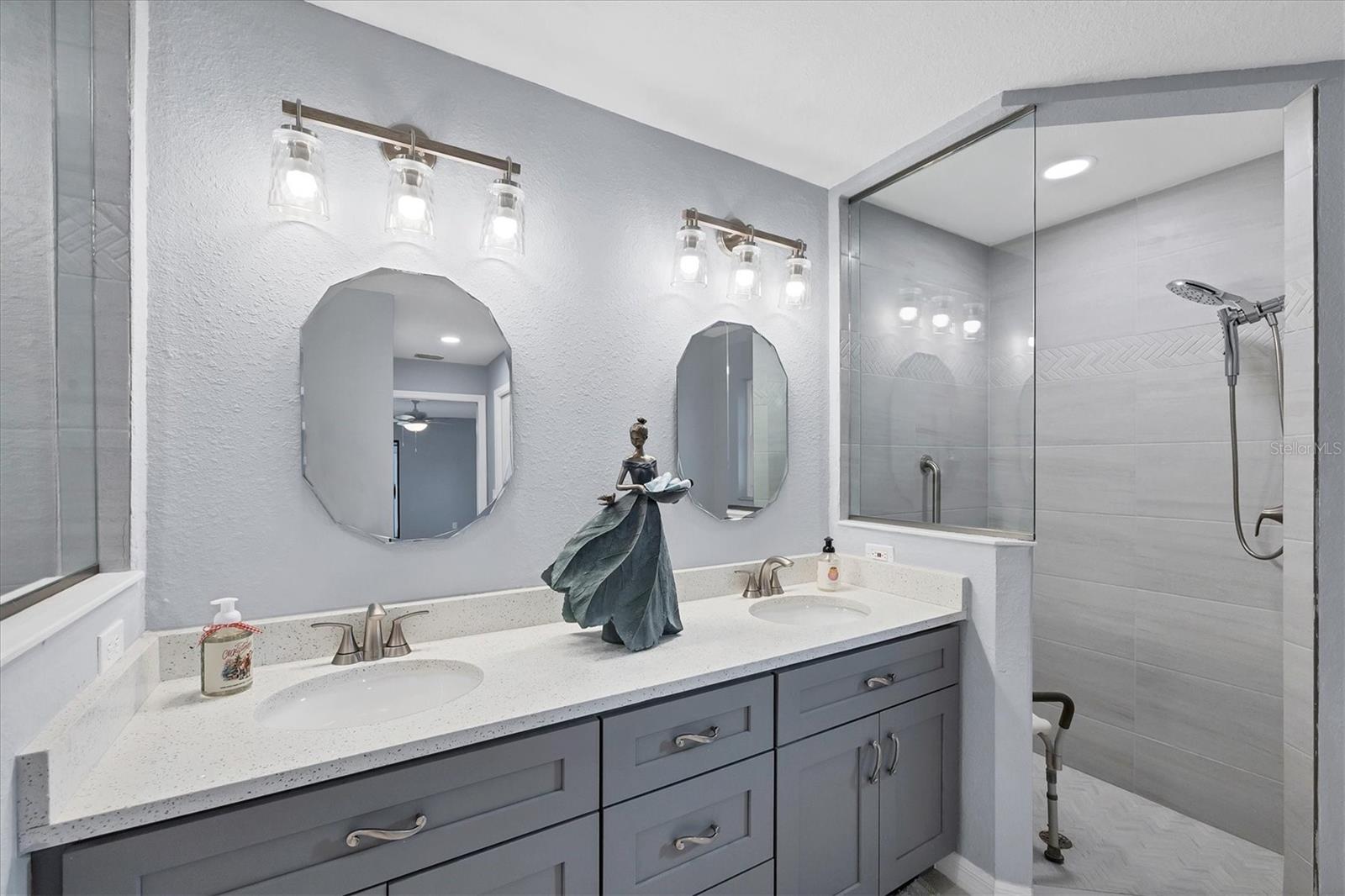 Image 26 of 45 For 12411 Cole Avenue