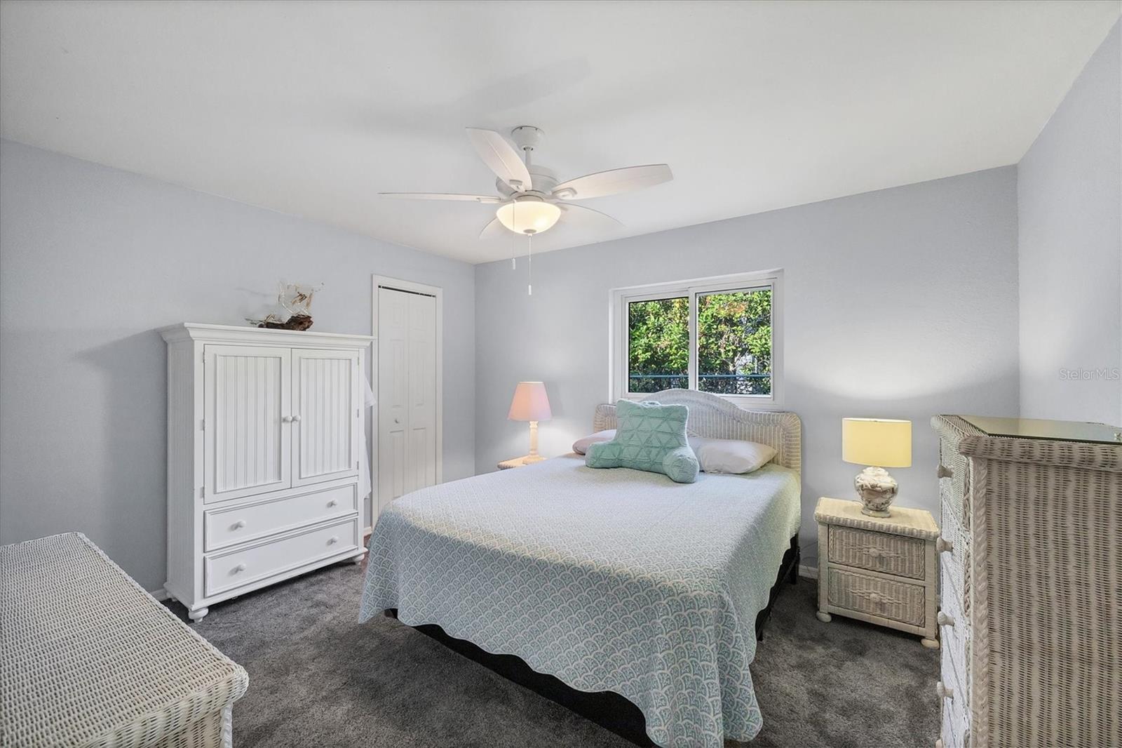 Image 27 of 45 For 12411 Cole Avenue