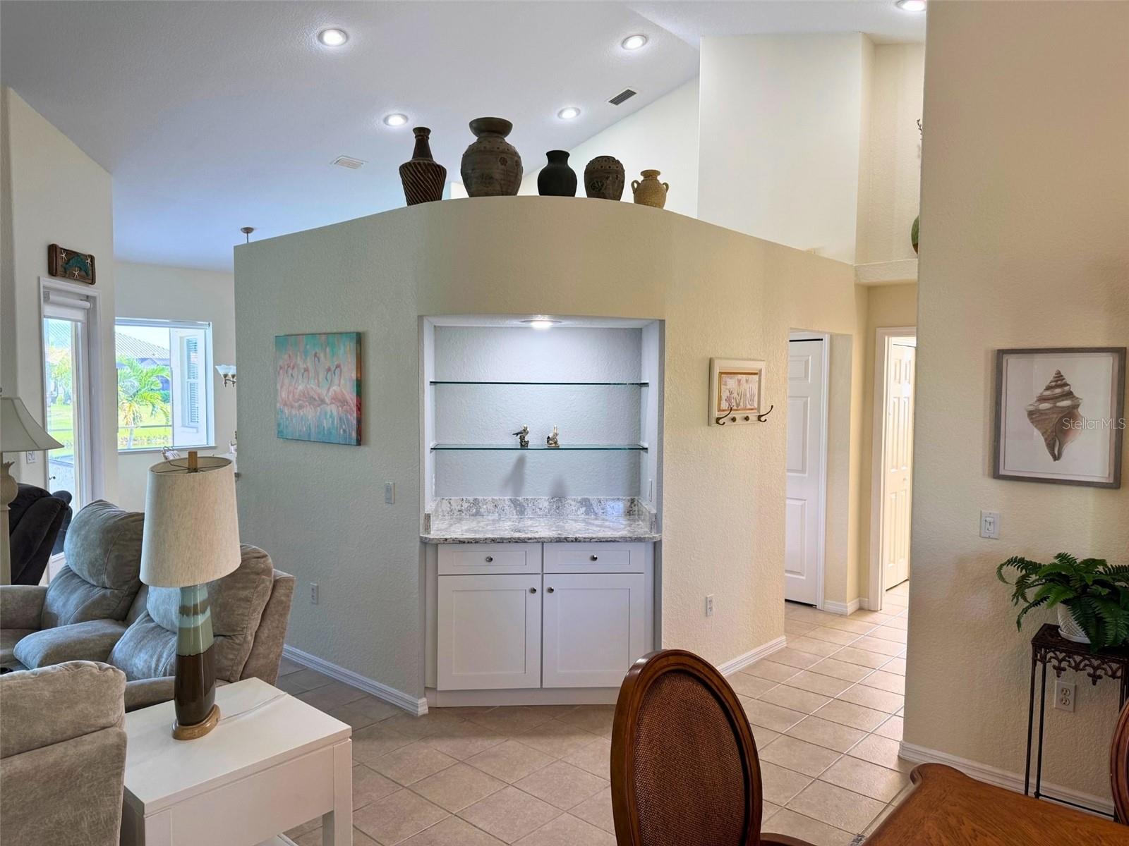 Image 18 of 58 For 105 Abercrombie Avenue