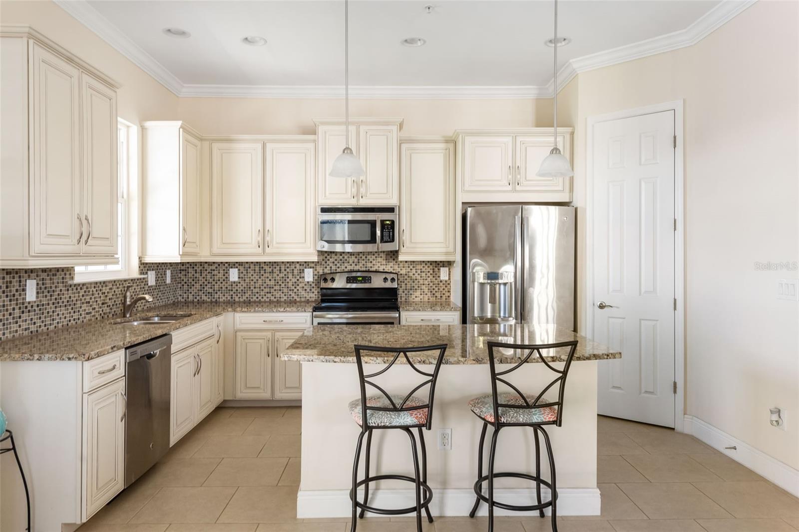 Image 12 of 76 For 10311 Lands End Circle 16