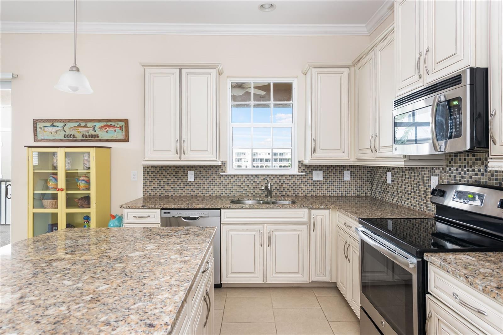 Image 13 of 76 For 10311 Lands End Circle 16