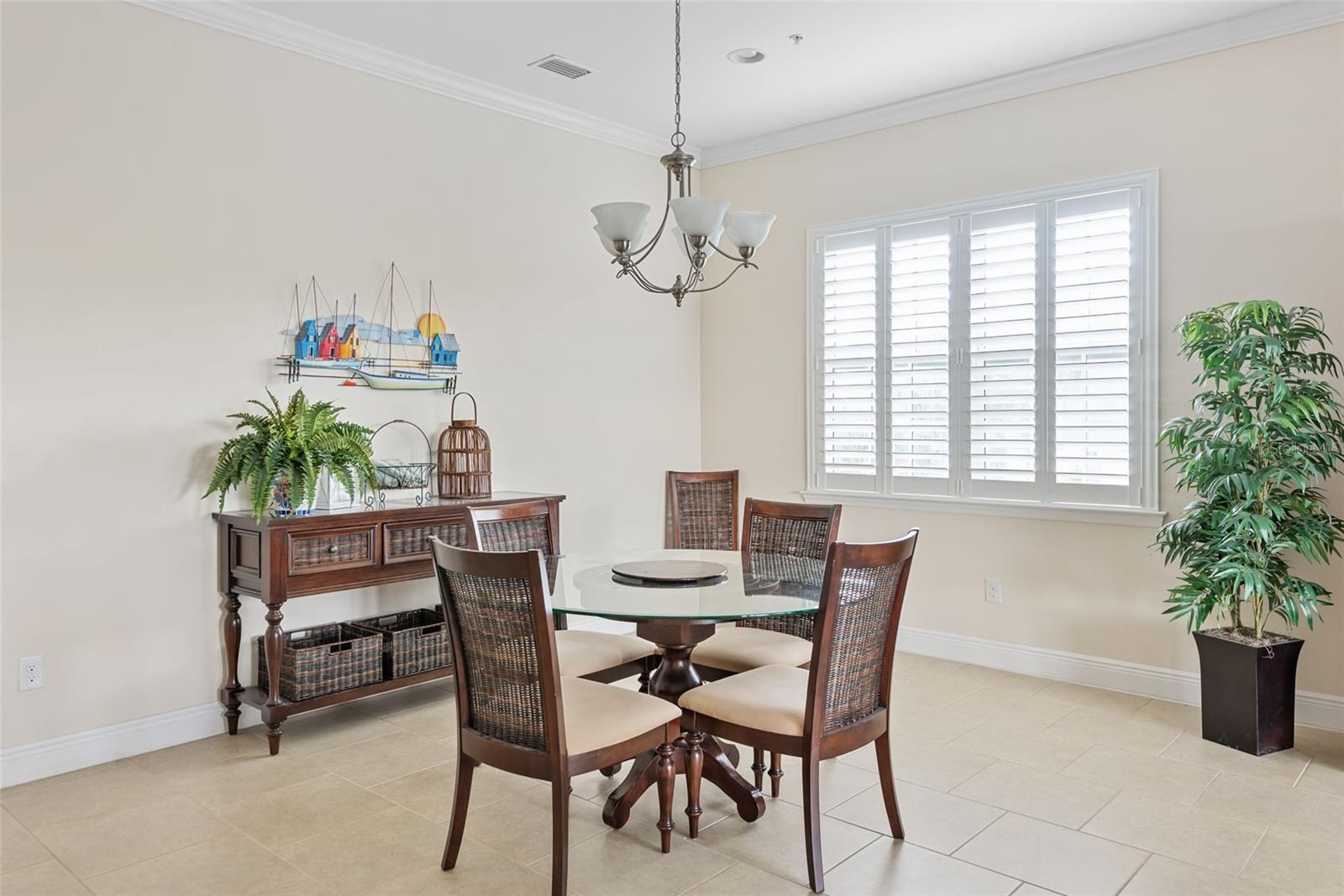 Image 15 of 76 For 10311 Lands End Circle 16