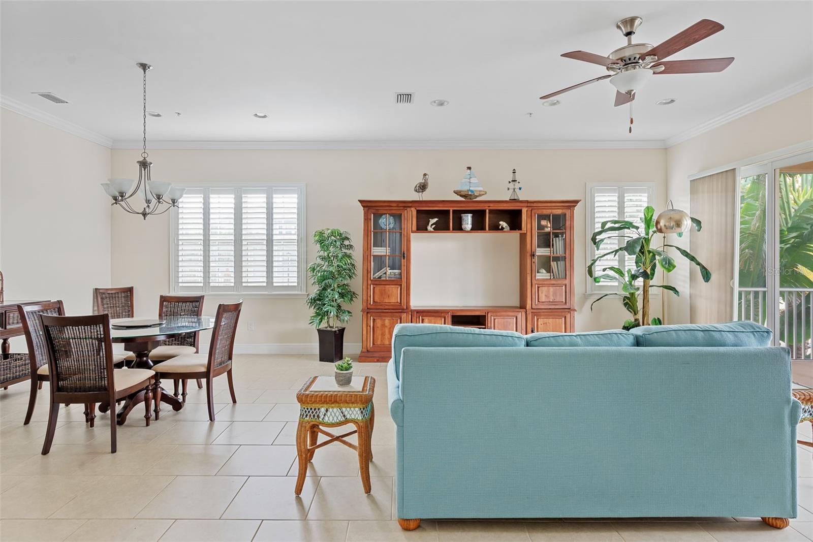 Image 17 of 76 For 10311 Lands End Circle 16