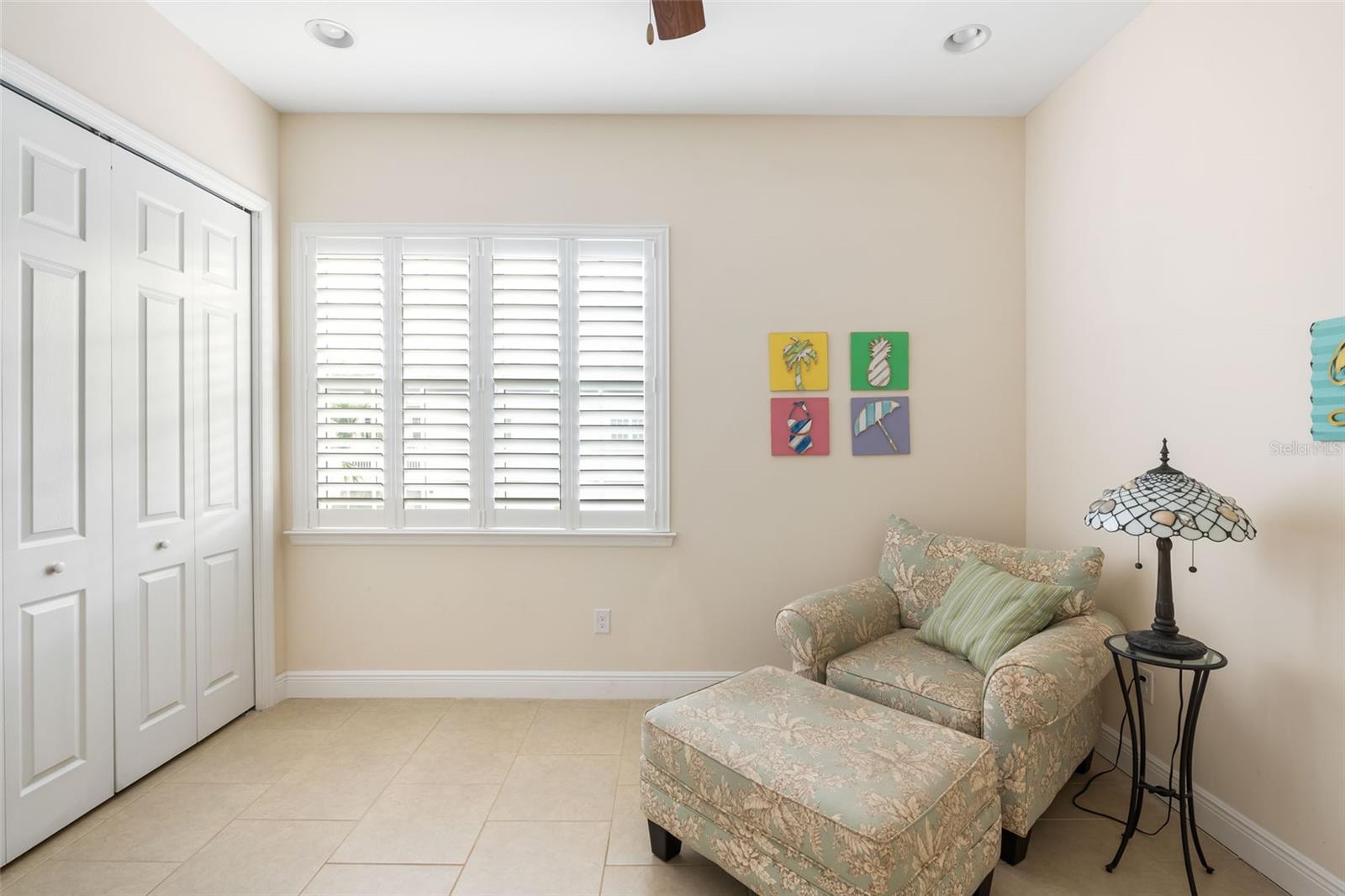 Image 21 of 76 For 10311 Lands End Circle 16