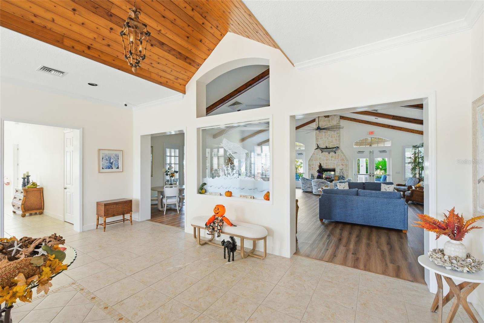 Image 52 of 76 For 10311 Lands End Circle 16