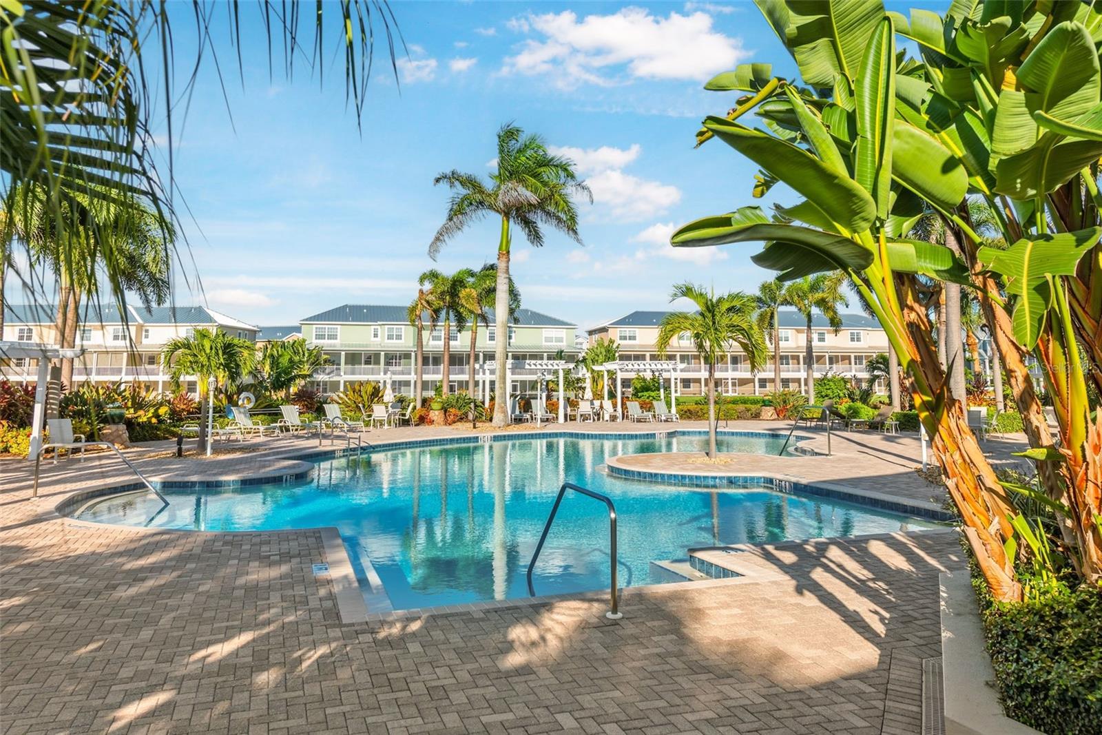 Image 60 of 76 For 10311 Lands End Circle 16