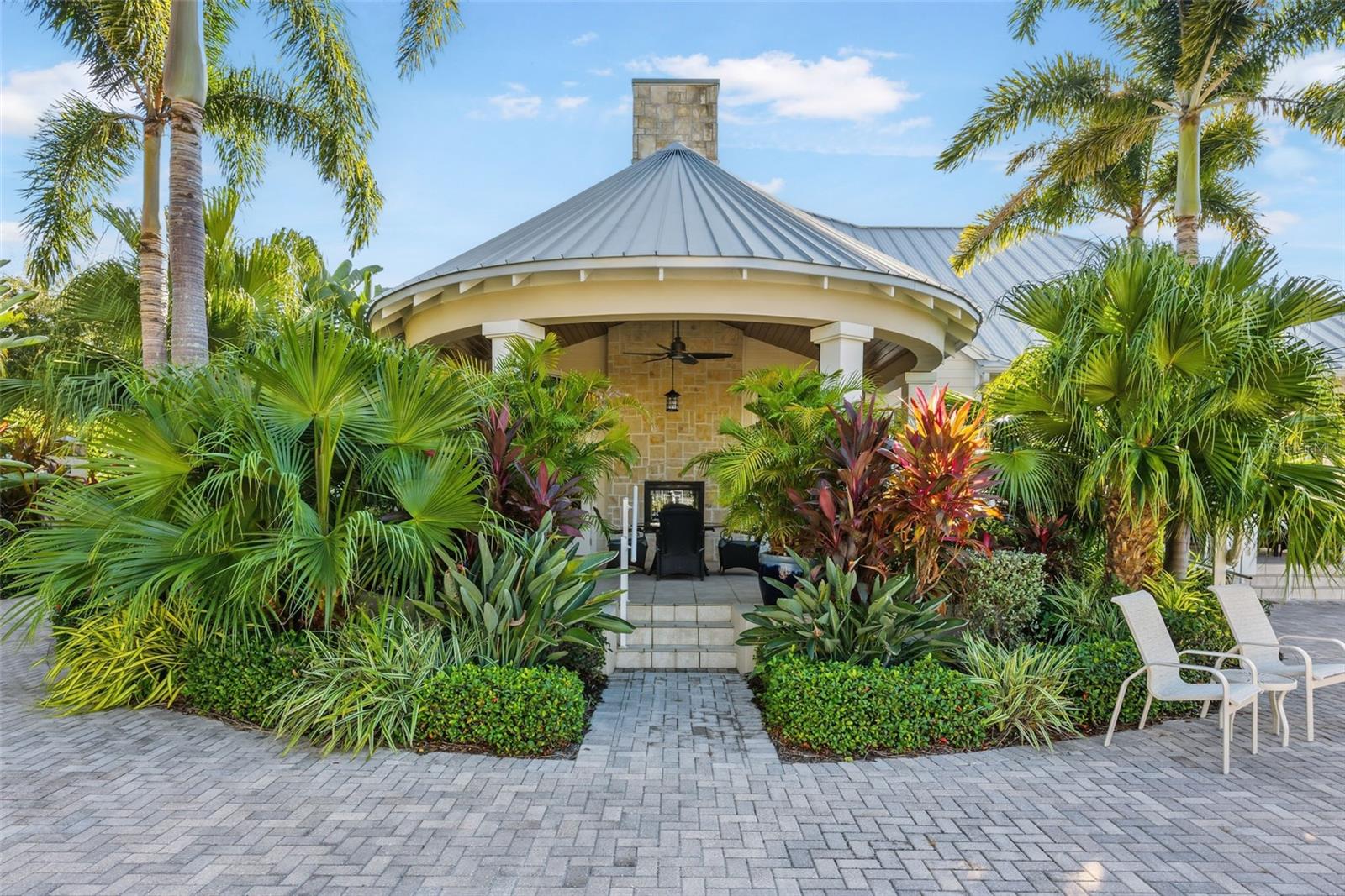 Image 64 of 76 For 10311 Lands End Circle 16