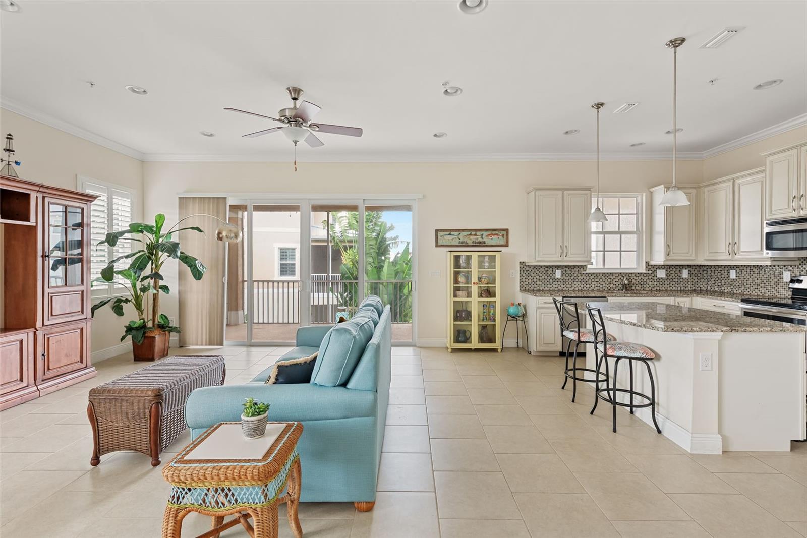 Image 9 of 76 For 10311 Lands End Circle 16