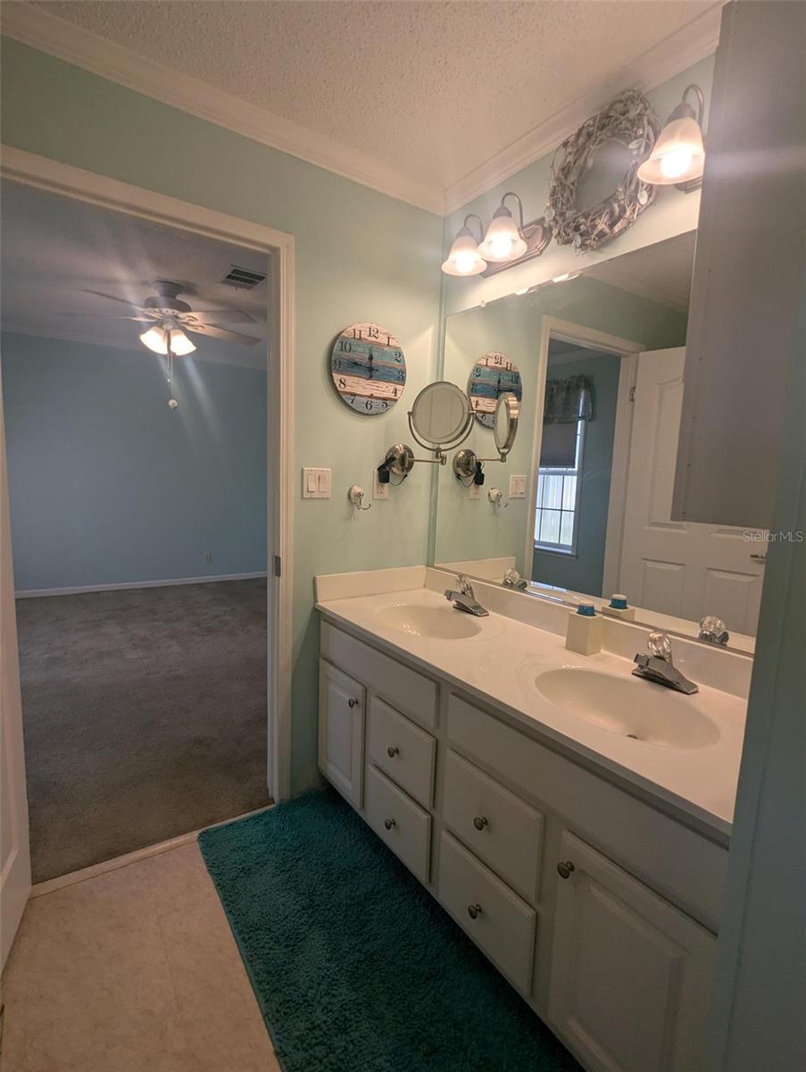 Image 13 of 62 For 2100 Kings Highway 674