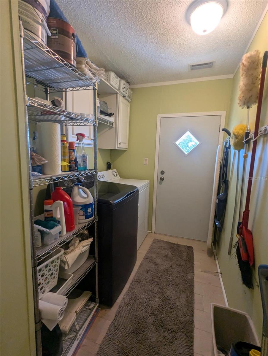 Image 18 of 62 For 2100 Kings Highway 674