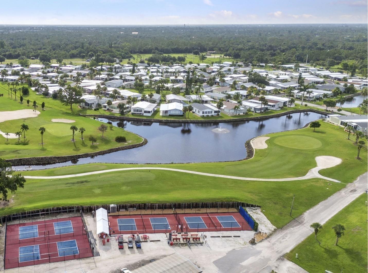 Image 36 of 62 For 2100 Kings Highway 674