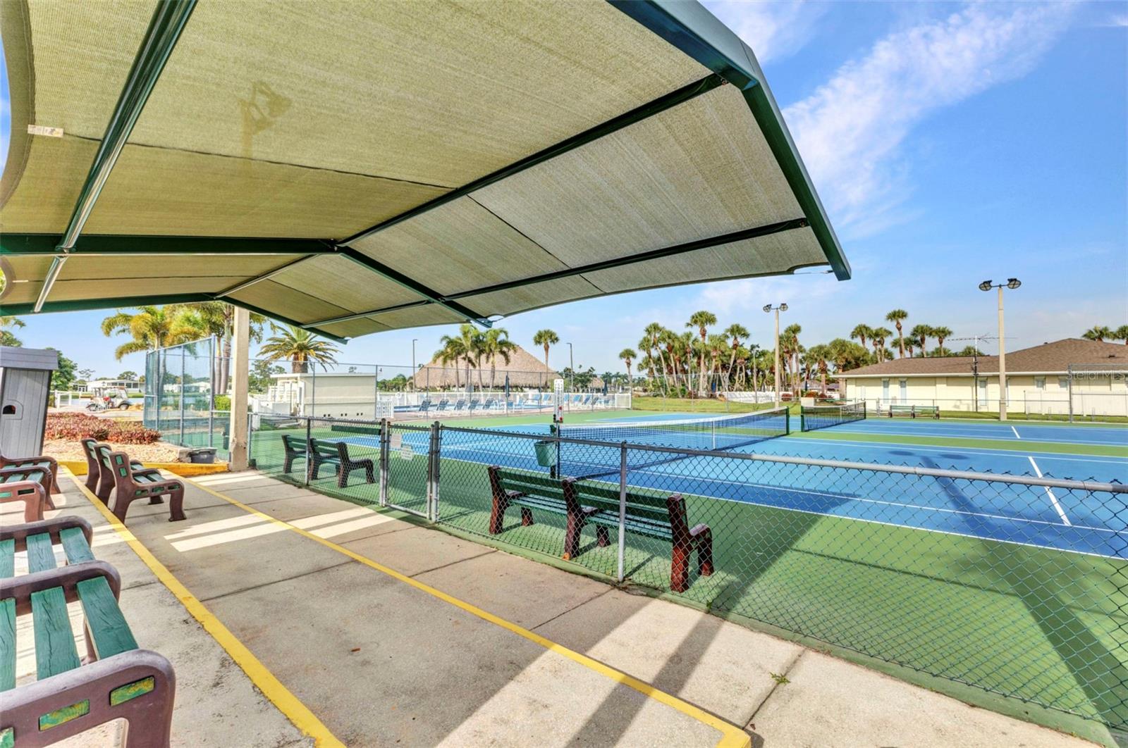 Image 43 of 62 For 2100 Kings Highway 674