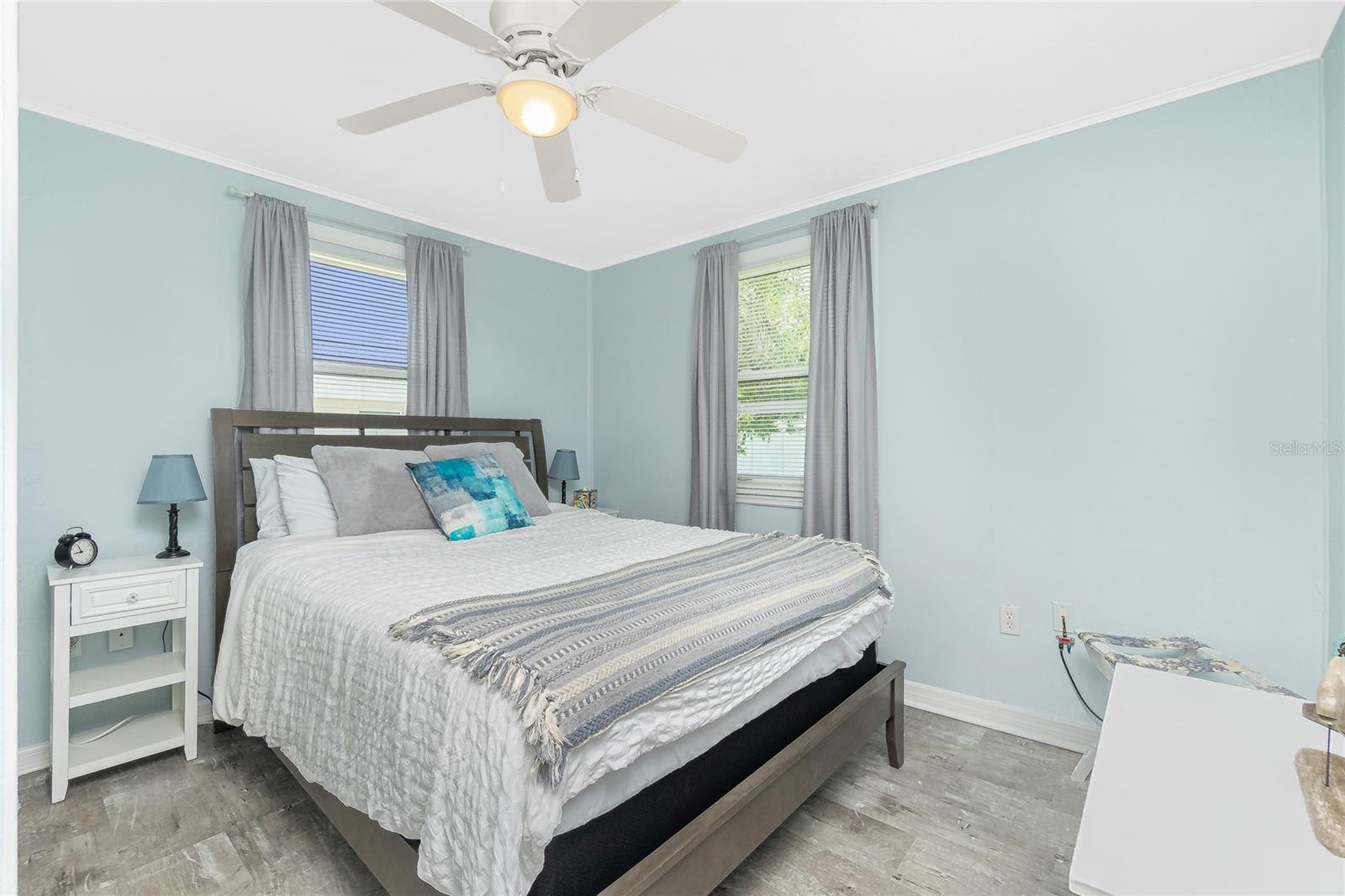 Image 16 of 30 For 859 2nd Street