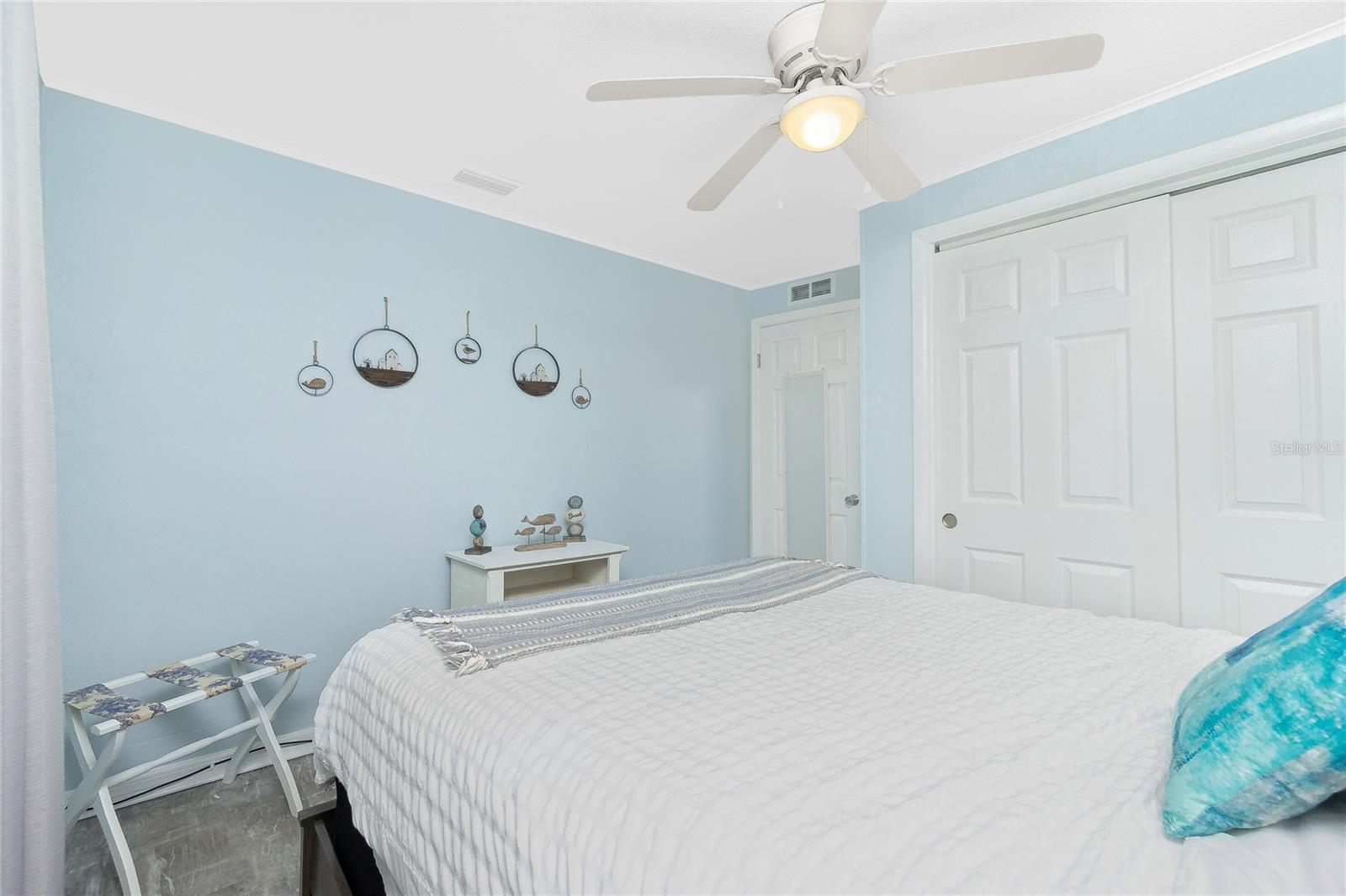 Image 17 of 30 For 859 2nd Street