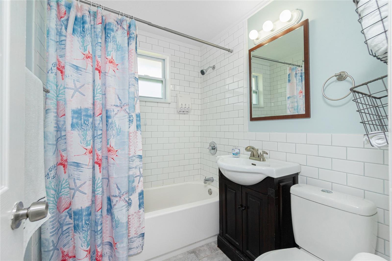 Image 18 of 30 For 859 2nd Street